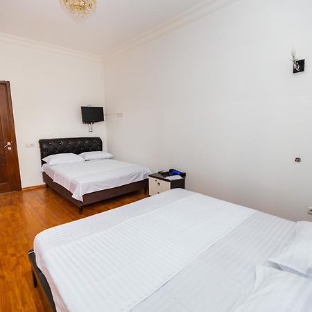 יירבאן Yan Hotel מראה חיצוני תמונה