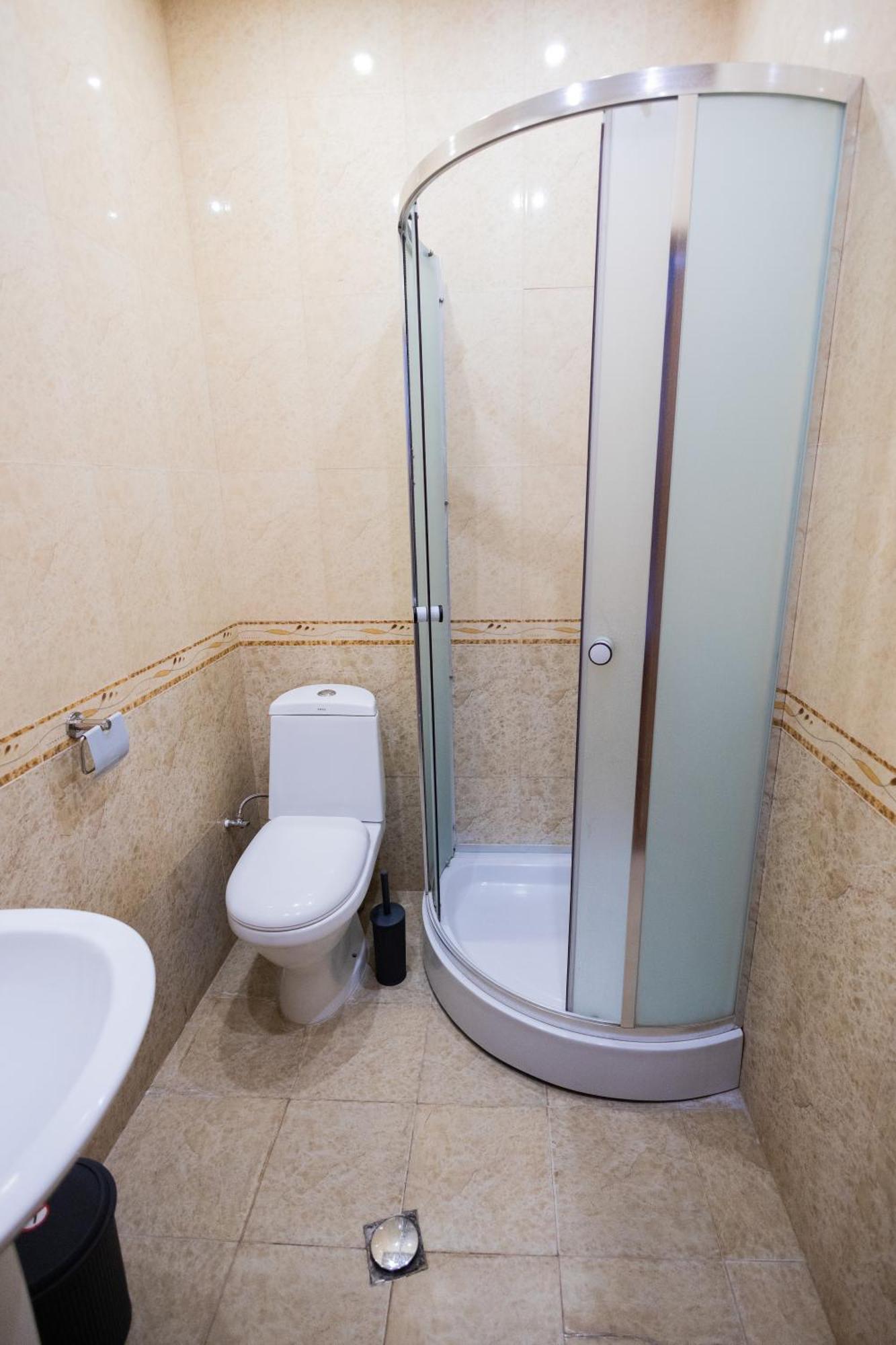 יירבאן Yan Hotel מראה חיצוני תמונה