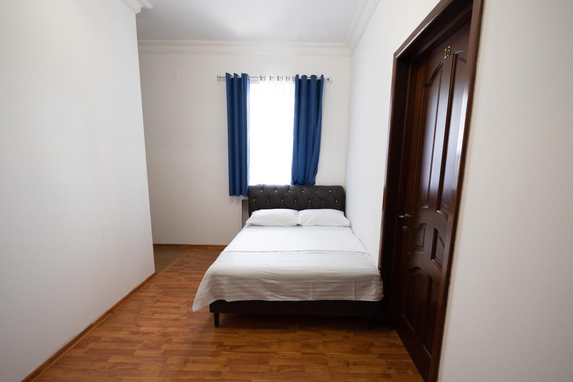 יירבאן Yan Hotel מראה חיצוני תמונה